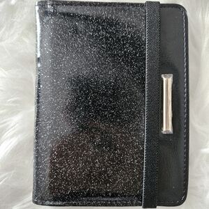 Glitter passport‎ pouch